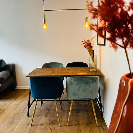 Cozy Flats - 1mth *