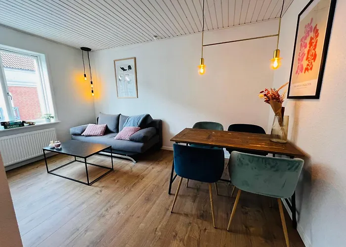 Cozy Flats - 1mth *